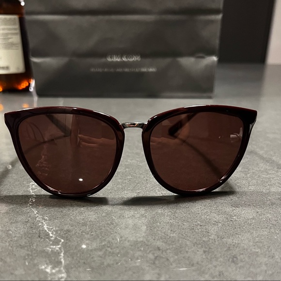 COACH SUNGLASSES - Picture 4 of 5